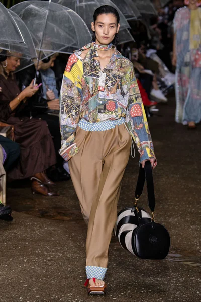 Look 39